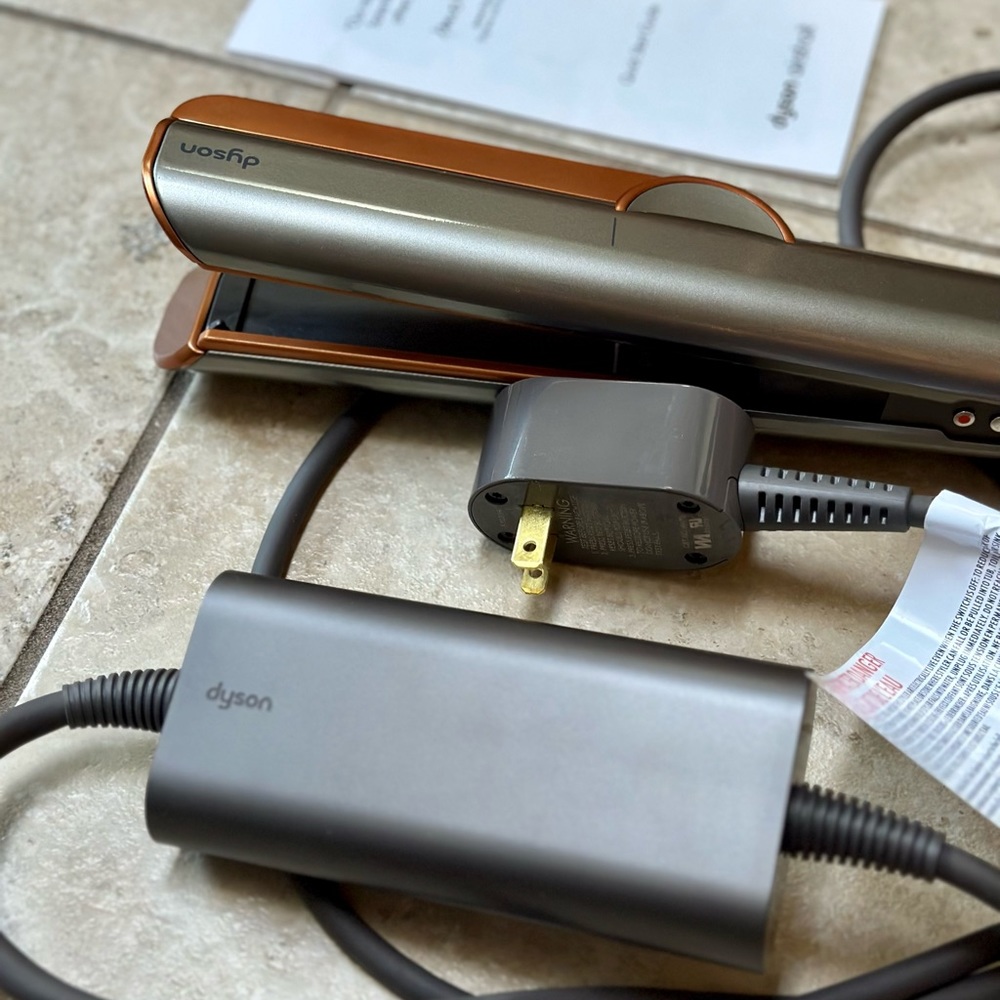 DYSON AIRSTRAIT HAIR STRAIGHTENER